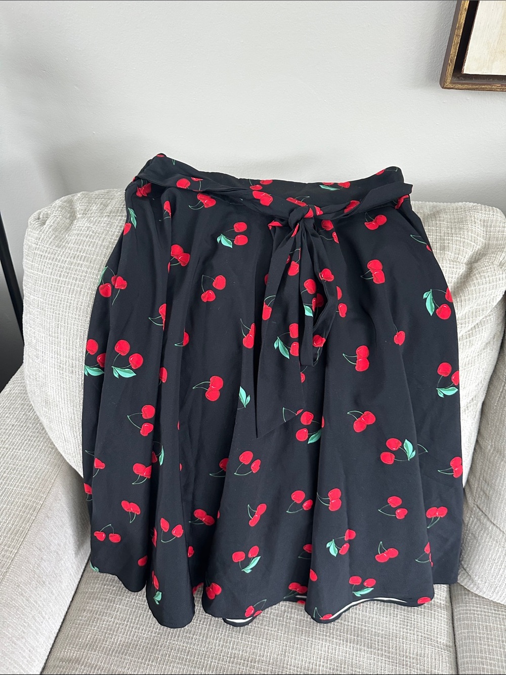 A line skirt with cherry pattern